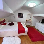 Servita Vendeghaz Guest house