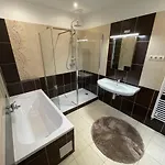 Servita Vendeghaz Guest house