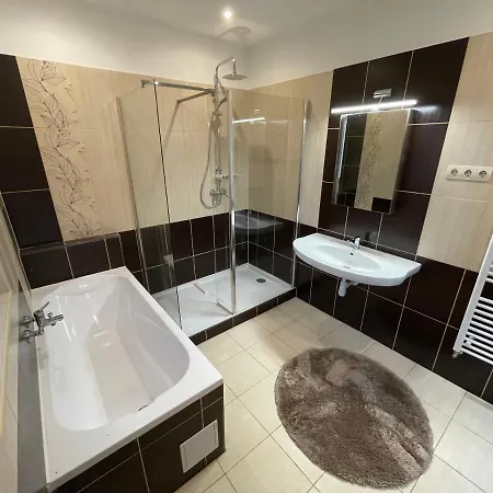 Servita Vendeghaz בית הארחה