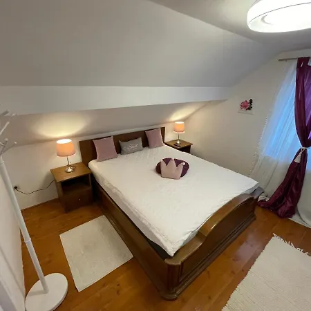 Servita Vendeghaz Guest house