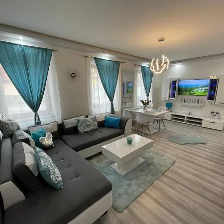 בית הארחה Servita Vendeghaz אגר