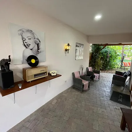 Servita Vendeghaz בית הארחה